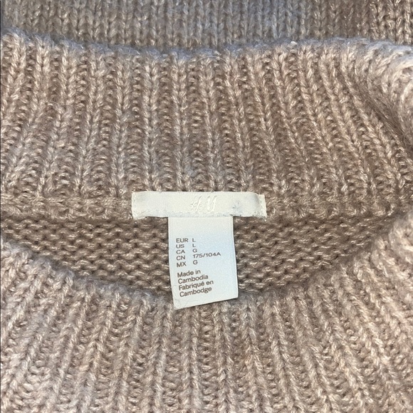 H&M Wool Alpaca Blend Cream Turtleneck Oversized Sweater - Picture 6 of 11